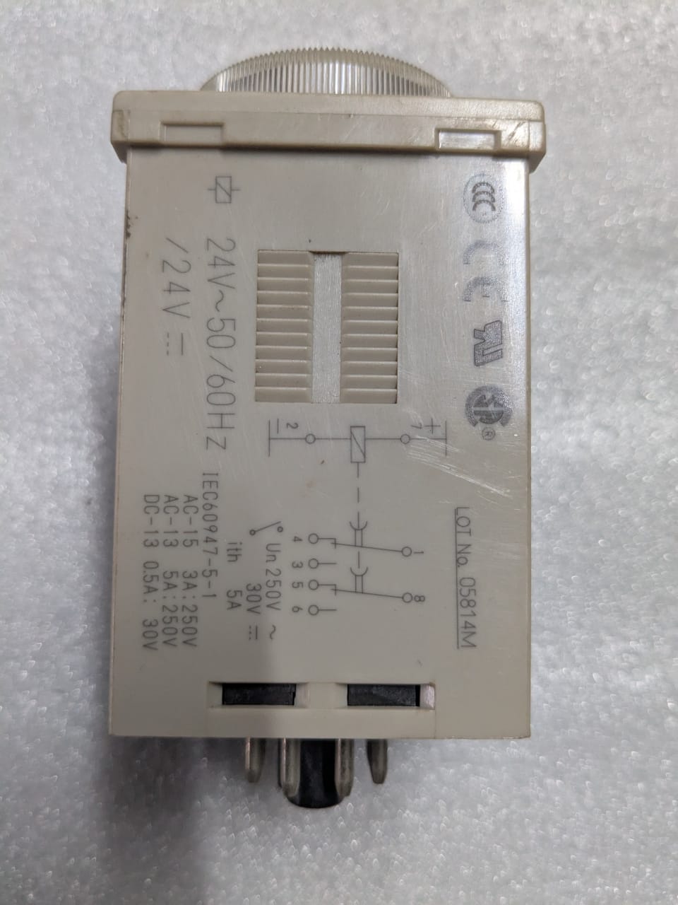 Omron H3CR-H8L Timer Relay